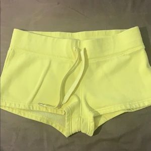 Tna Aritzia booty shorts